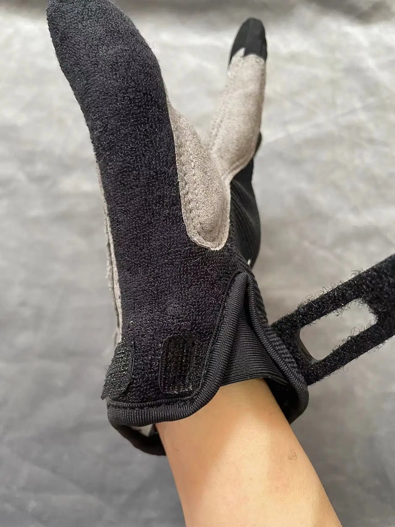 25 poc 2 colour dh mx bike long finger all-season model wearable and comfortable riding gloves universal